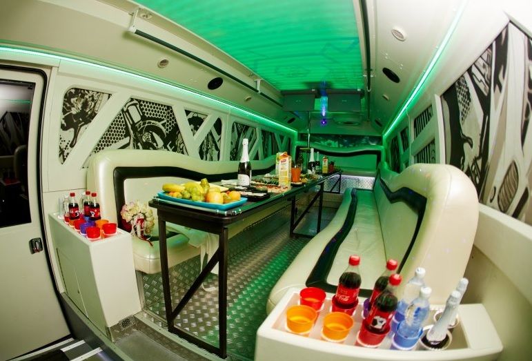 Автобус -клуб