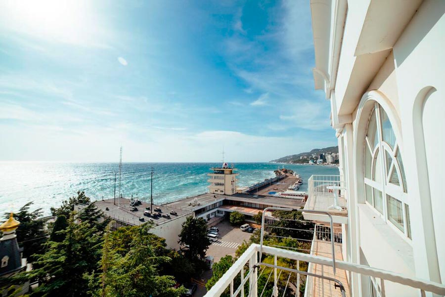Bristol Hotel (Ялта)