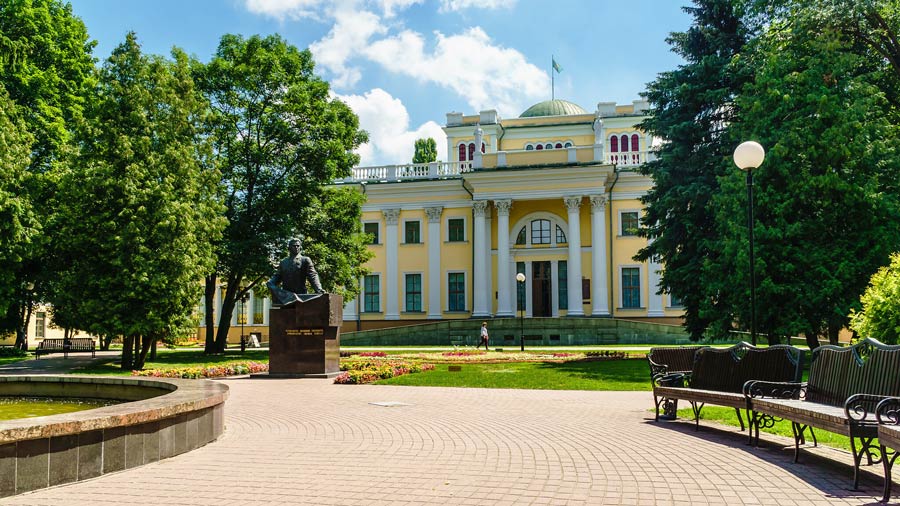Дворцово-парковый ансамбль Гомеля