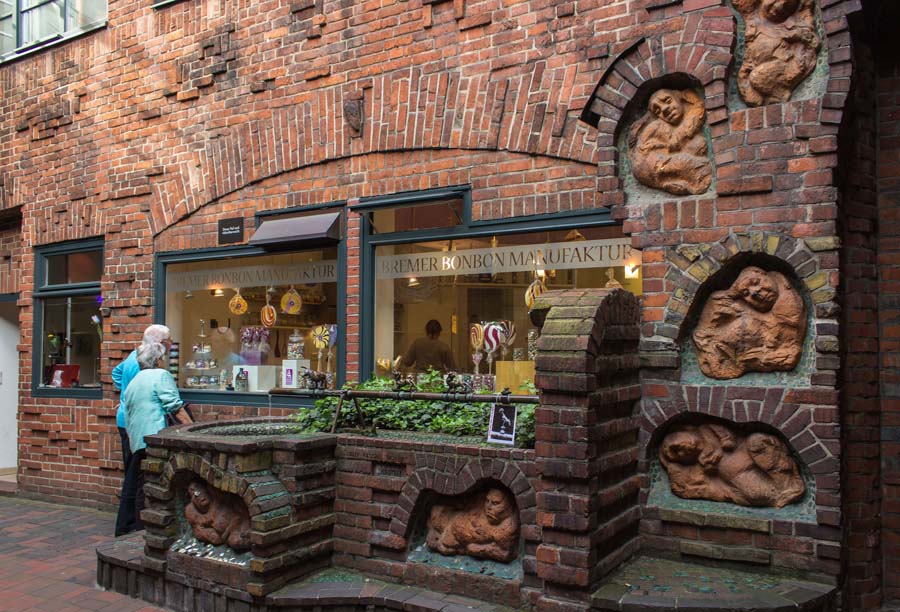 Фонтан Семи ленивцев