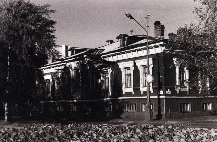 Особняк Суркова