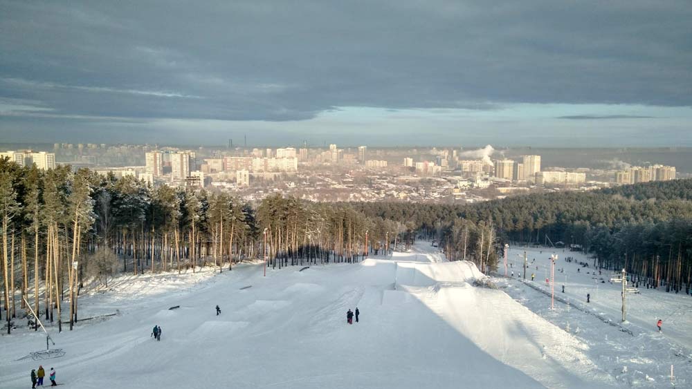 зимний вид на город