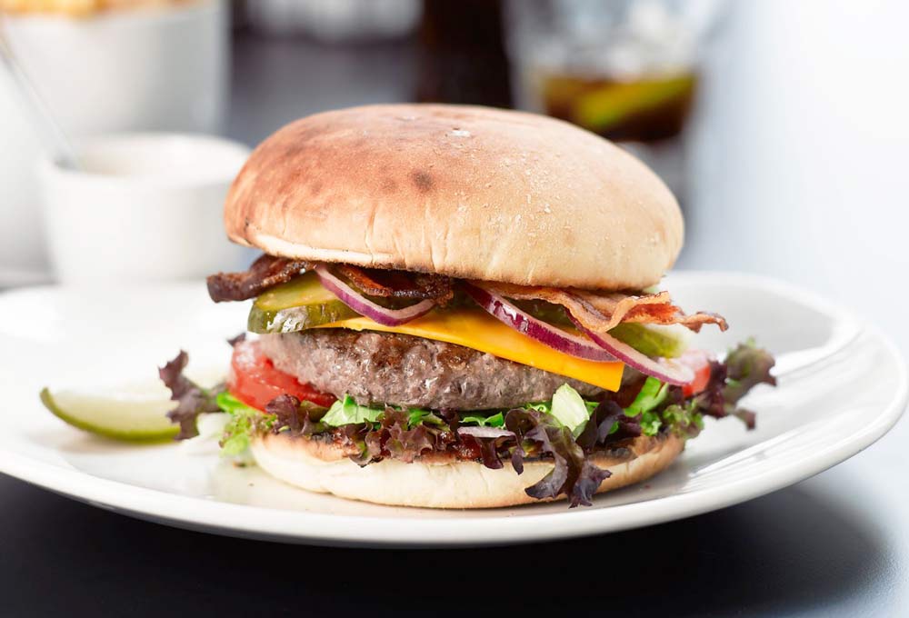 булка с котлетой